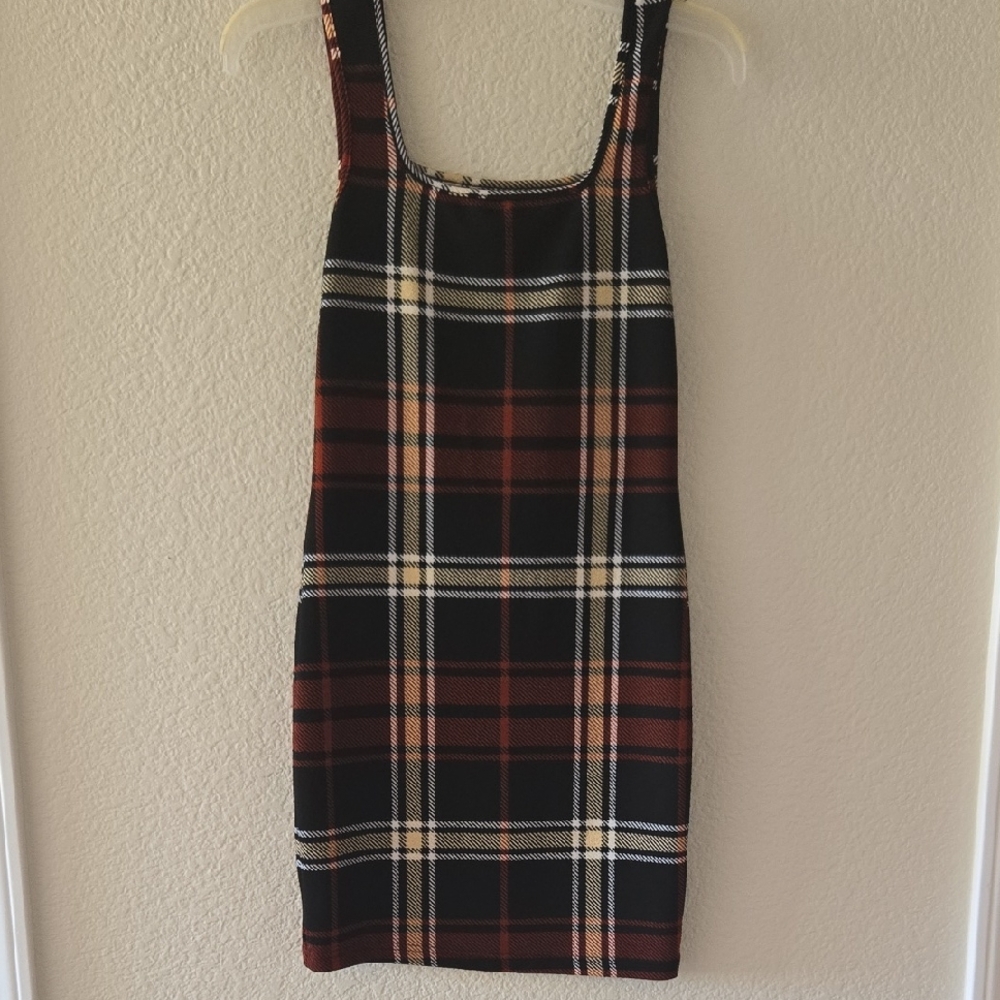 Plaid Sleeveless Bodycon Dress in Black and Brown